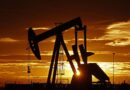 Suben más de 4% los precios del petróleo por tensión en el estrecho de Ormuz tras ataques a Irán