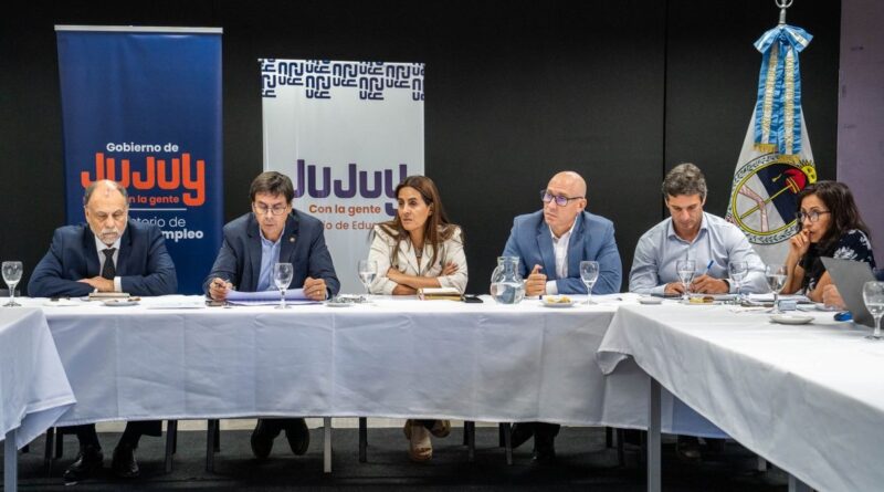 El Gobierno de Jujuy ofreció un 10% de aumento salarial a los gremios docentes