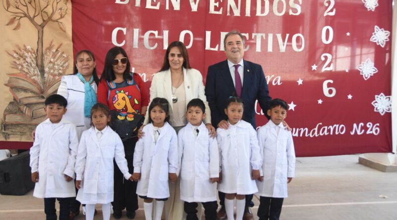 El Gobierno provincial abrió el Ciclo Lectivo 2026 y habilitó nuevas obras escolares en Uquía
