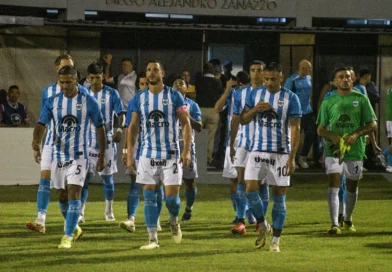 EL LOBO CONSOLIDA SU LIDERATO TRIUNFANDO DE VISITANTE