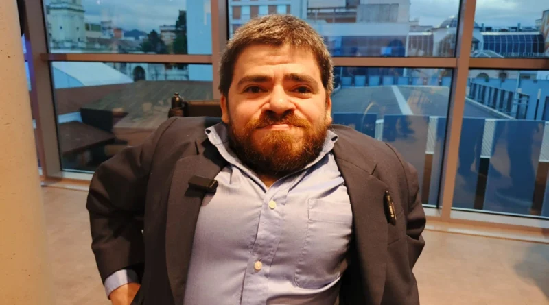 FRANCO RINALDI: “LA DESREGULACIÓN Y LA BAJA DE LA INFLACIÓN HICIERON QUE LOS PASAJES AÉREOS SE ESTABILIZARAN”