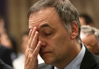 SIN EL PAN Y SIN LA TORTA: ADORNI RENUNCIÓ AL DIRECTORIO DE YPF