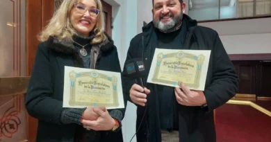 LA HISTORIA JUJEÑA RECORRE LAS AULAS: UN VALIOSO LEGADO DOCUMENTAL SE DISTRIBUYE EN LA PROVINCIA LA HISTORIA JUJEÑA RECORRE LAS AULAS: UN VALIOSO LEGADO DOCUMENTAL SE DISTRIBUYE EN LA PROVINCIA