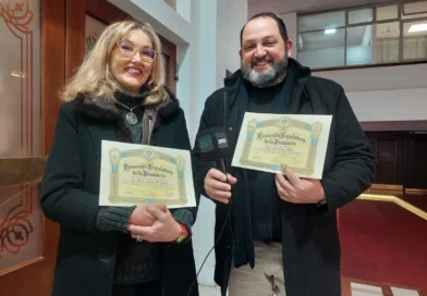 LA HISTORIA JUJEÑA RECORRE LAS AULAS: UN VALIOSO LEGADO DOCUMENTAL SE DISTRIBUYE EN LA PROVINCIA LA HISTORIA JUJEÑA RECORRE LAS AULAS: UN VALIOSO LEGADO DOCUMENTAL SE DISTRIBUYE EN LA PROVINCIA