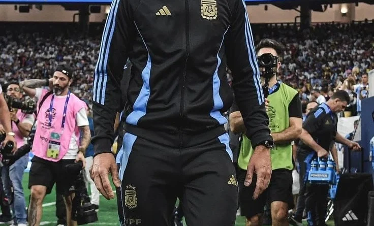 SCALONI: «ESTE EQUIPO JUEGA MEJOR CUANDO ESTÁ EN DIFICULTADES»