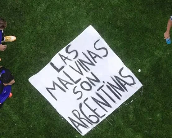 MENSAJE RECIBIDO Y RESPONDO «EL MUNDIAL NO SERÁ NUESTRO, PERO LAS MALVINAS SI»