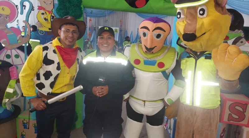 ¡UN FRENO A LOS MALOS HÁBITOS!: HASTA JUGANDO APRENDEMOS A MANEJAR BIEN EN LA EXPO POLICIAL