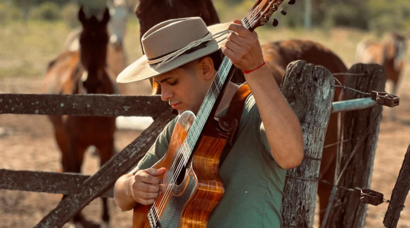 AGUSTÍN OLMEDO: EL ARTISTA JUJEÑO QUE LLEVA LA ESENCIA DE LAS YUNGAS EN SU NUEVO PROYECTO DISCOGRÁFICO