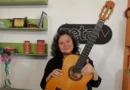 CARO ESCOBAR: LA VOZ QUE CANTA, CREA COPLAS Y LLEVA A JUJUY EN CADA NOTA