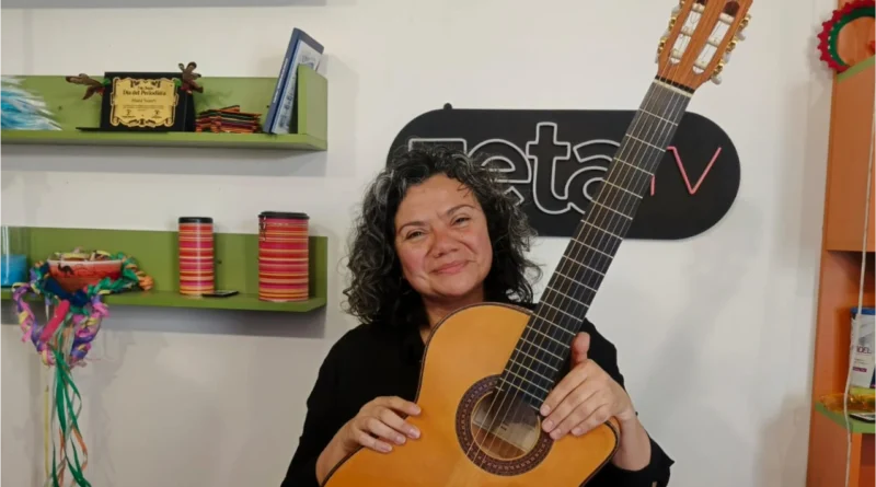 CARO ESCOBAR: LA VOZ QUE CANTA, CREA COPLAS Y LLEVA A JUJUY EN CADA NOTA