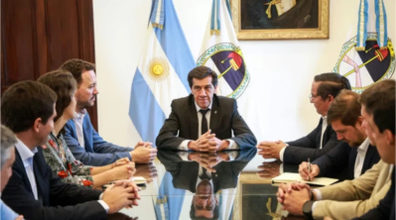 EL GOBIERNO DE JUJUY ARTICULA CAPACITACIONES Y BECAS CON LA UNIVERSIDAD SIGLO 21 Y EMPRESAS MINERAS