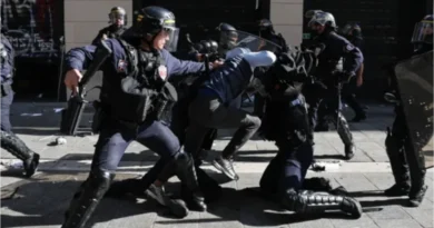 FRANCIA EN CRISIS: SAQUEOS, DISTURBIOS Y MÁS DE 2.400 DETENIDOS