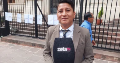 DENUNCIAN QUE UNA ADOLESCENTE LLEVA MÁS DE CIEN DÍAS SIN CLASES POR UNA TRABA BUROCRÁTICA DEL COLEGIO POLIVALENTE DE ARTE
